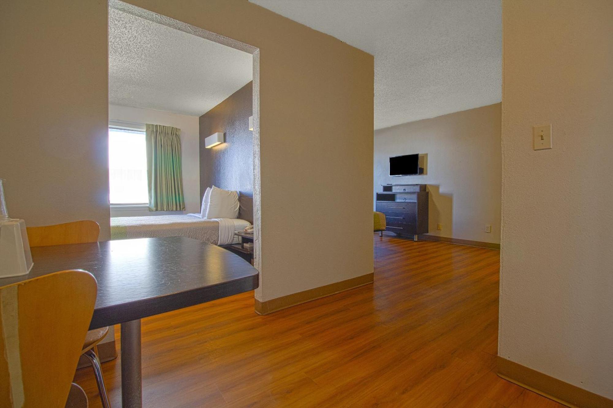 Studio Inn Extended Stay Oklahoma City Airport By Oyo Dış mekan fotoğraf