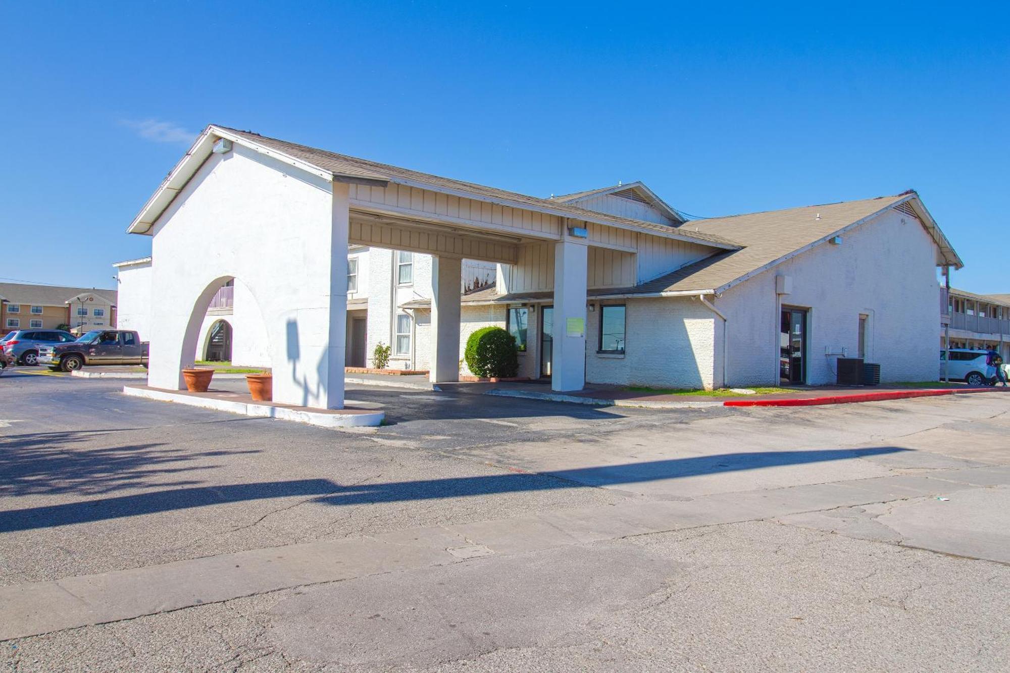 Studio Inn Extended Stay Oklahoma City Airport By Oyo Dış mekan fotoğraf